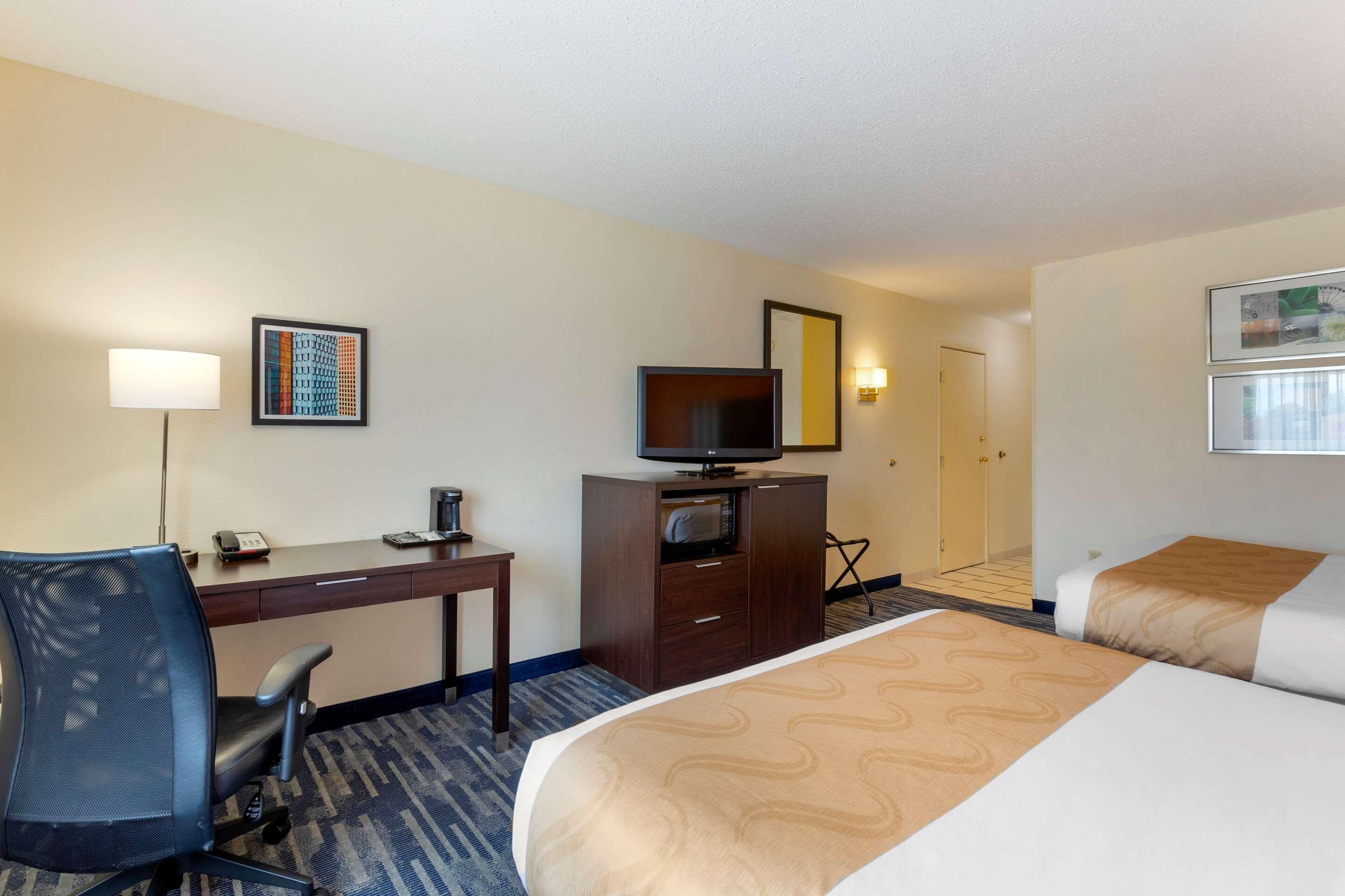 Quality Inn & Suites Keokuk North Ngoại thất bức ảnh